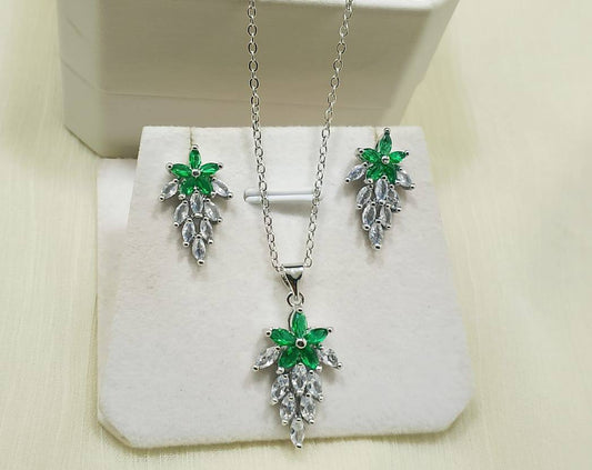 Chain Locket Set.